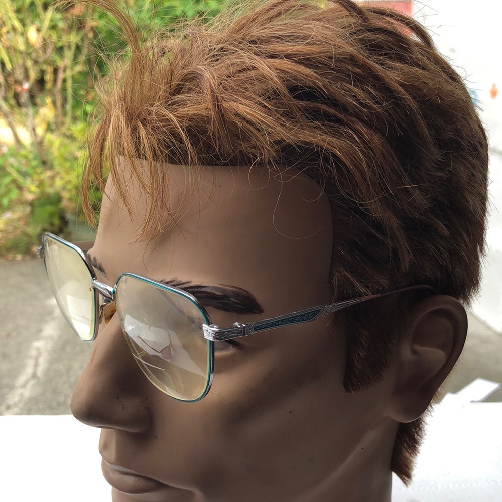 Liberty 135 Wy-2 #3 135 made in Japan Fram Silver and Blue Aviator Glasses